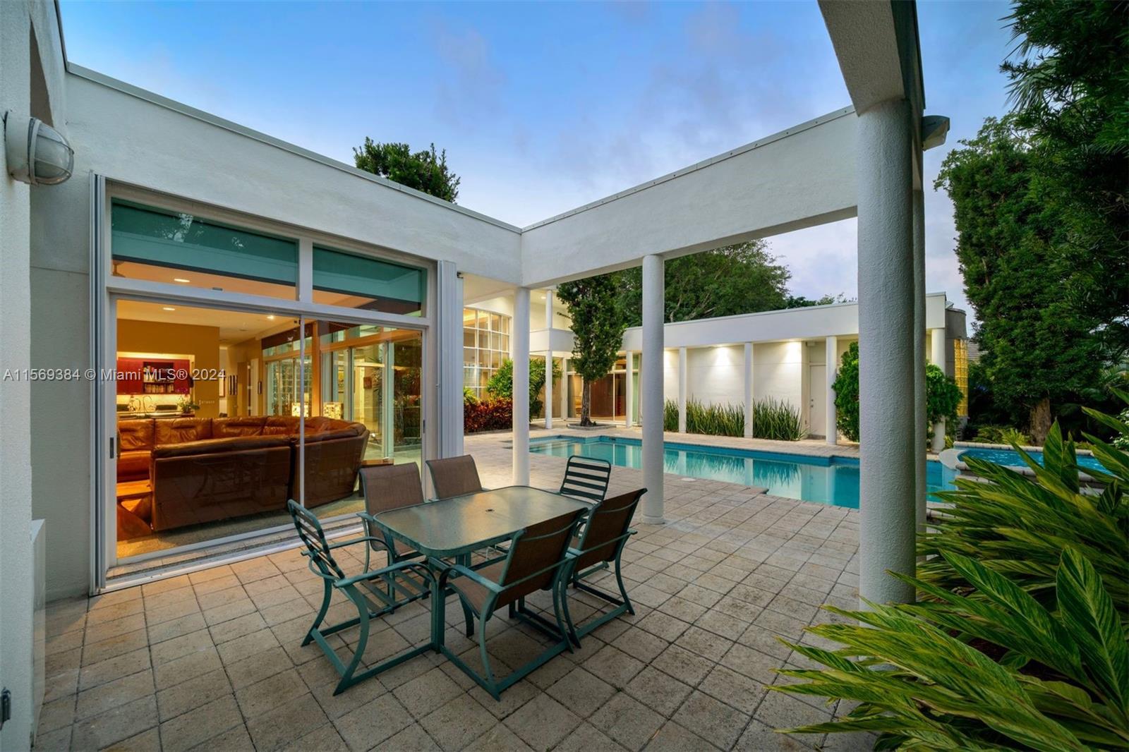 OAK HAMMOCK ESTATES - Residential