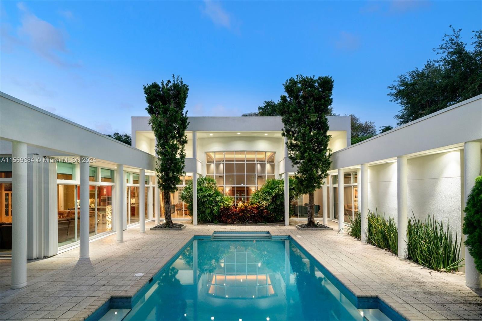 OAK HAMMOCK ESTATES - Residential