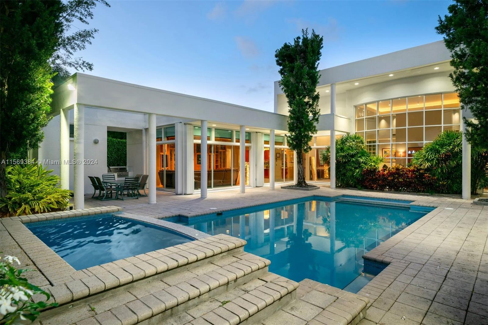 OAK HAMMOCK ESTATES - Residential