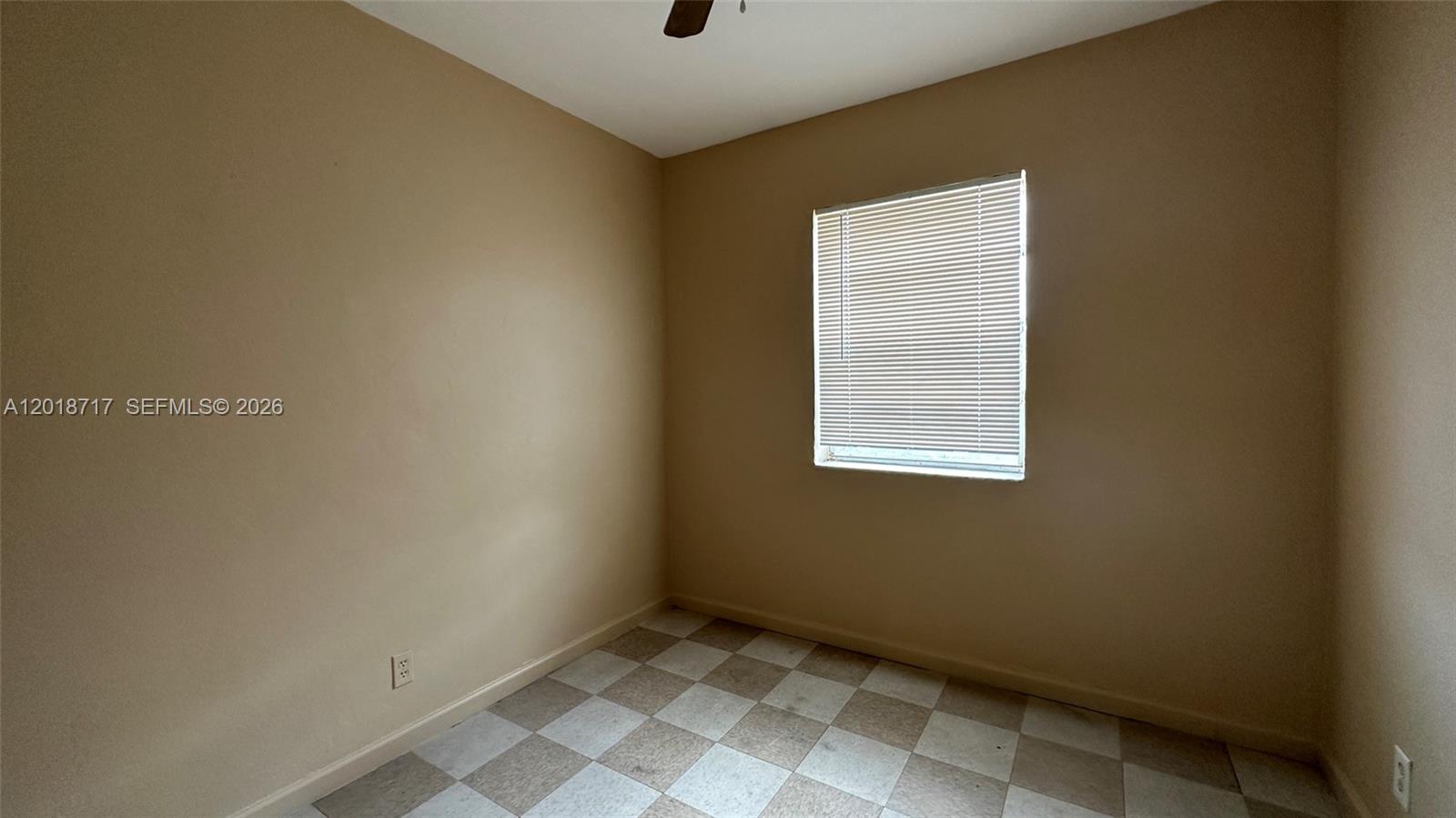 LAUDERDALE MANORS AMD PLA - Residential Lease