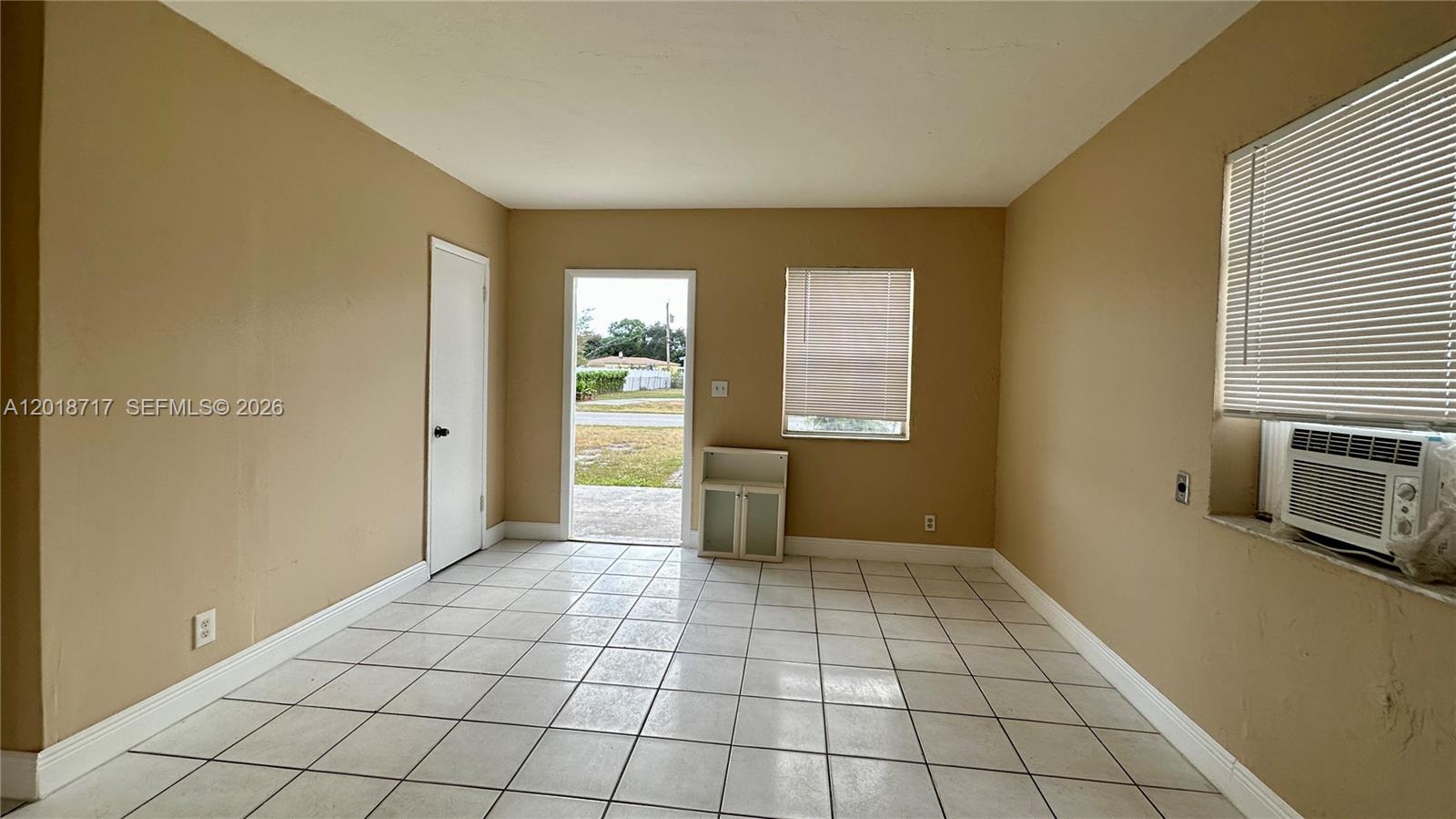 LAUDERDALE MANORS AMD PLA - Residential Lease
