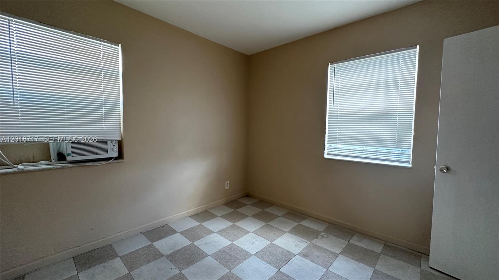 LAUDERDALE MANORS AMD PLA - Residential Lease