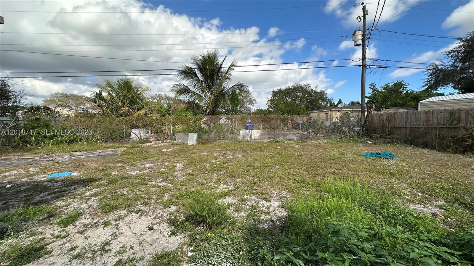 LAUDERDALE MANORS AMD PLA - Residential Lease