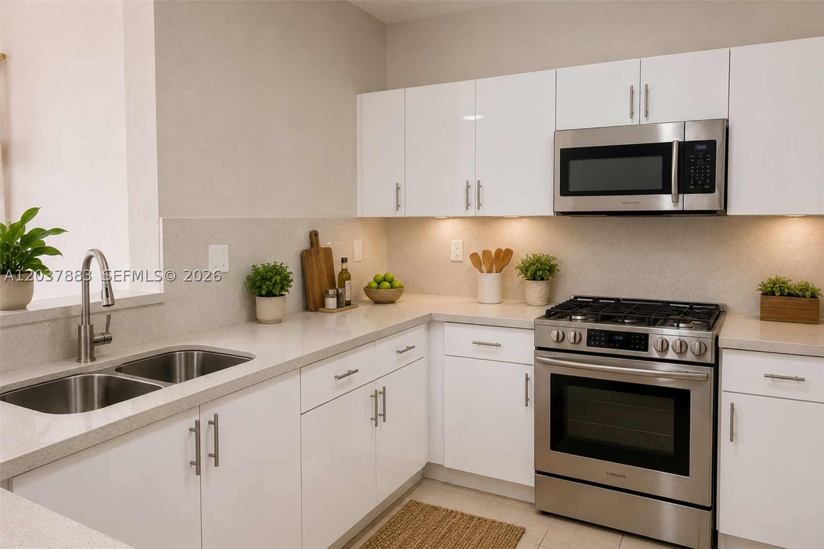 AB AT TAMIAMI TRAIL PHASE - Residential Lease