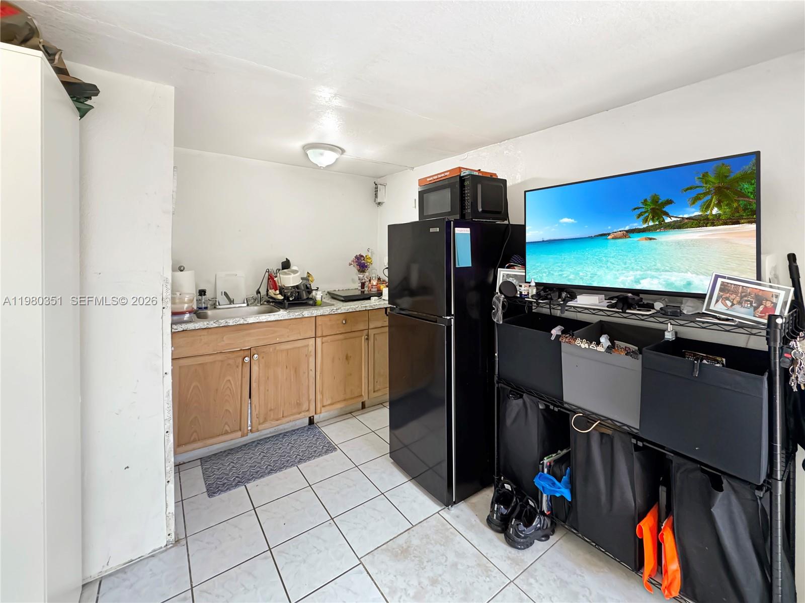 SILVER LAKE - Residential