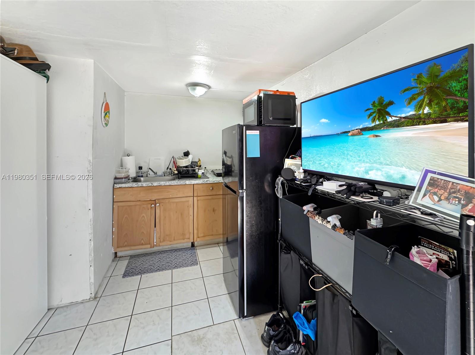 SILVER LAKE - Residential
