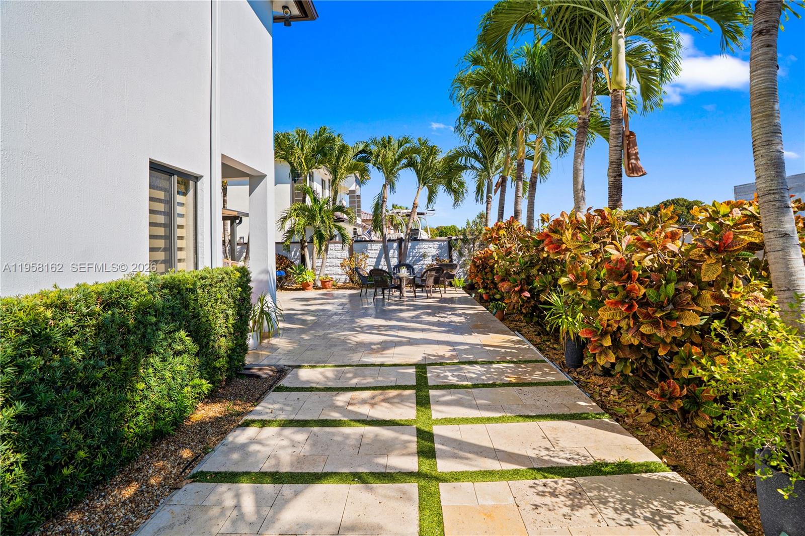 ISABIANCA ESTATES - Residential