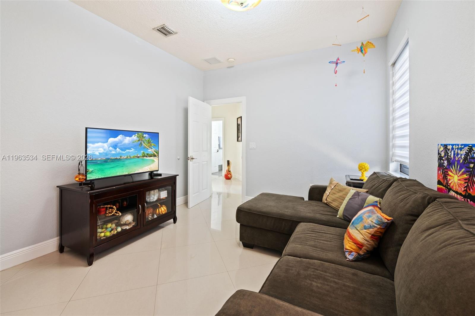 SUNSET LAKES PLAT THREE - Residential