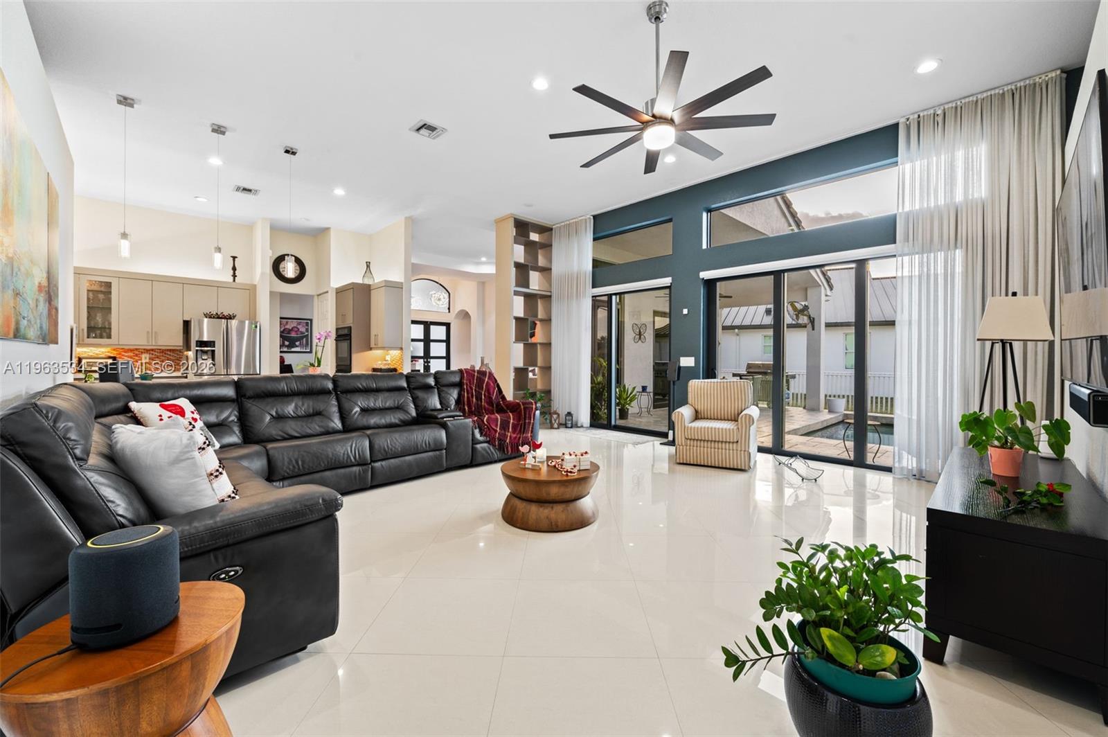SUNSET LAKES PLAT THREE - Residential