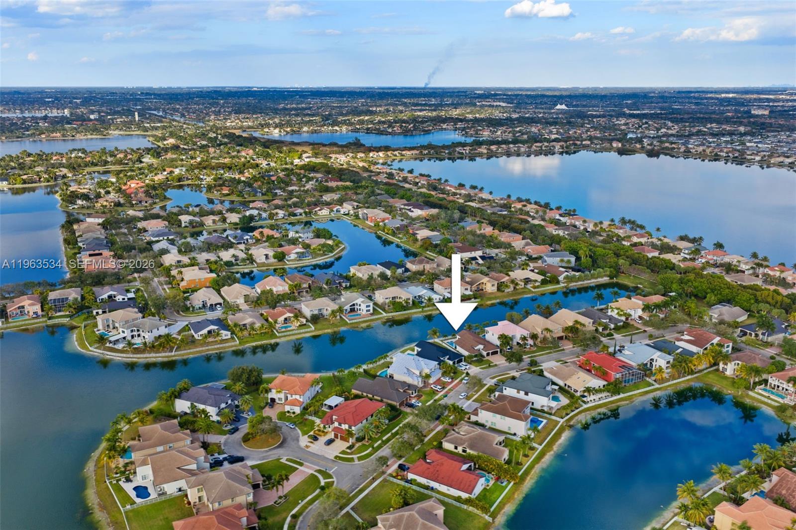 SUNSET LAKES PLAT THREE - Residential