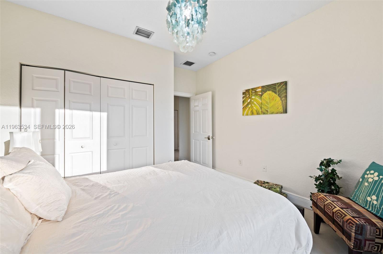 SUNSET LAKES PLAT THREE - Residential