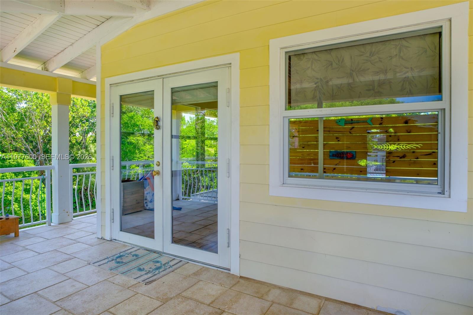 TWIN LAKES - Residential