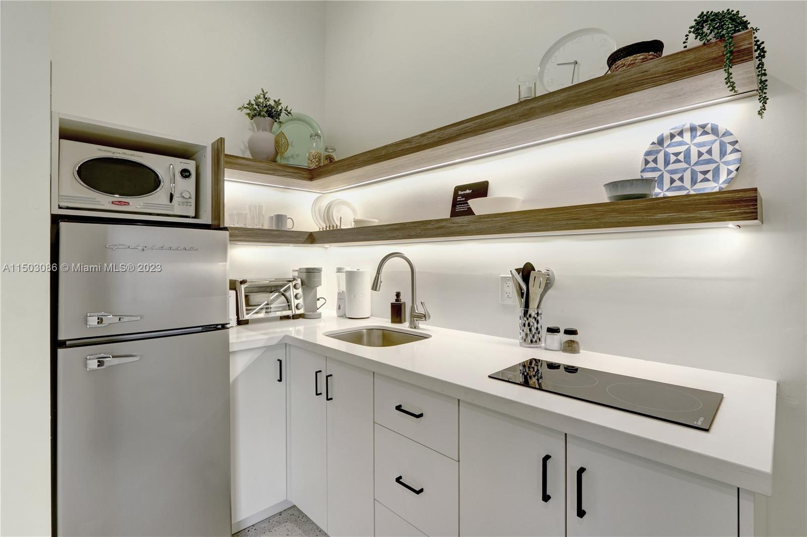 HIGHLAND PARK DELRAY - Residential Lease