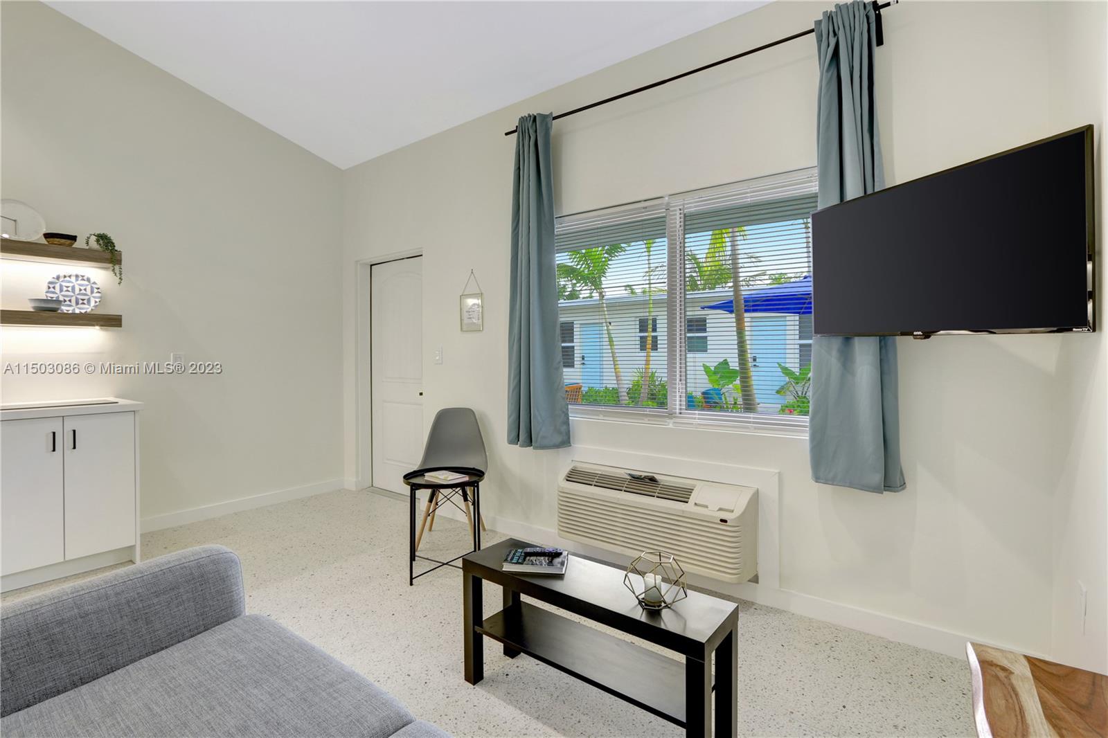 HIGHLAND PARK DELRAY - Residential Lease