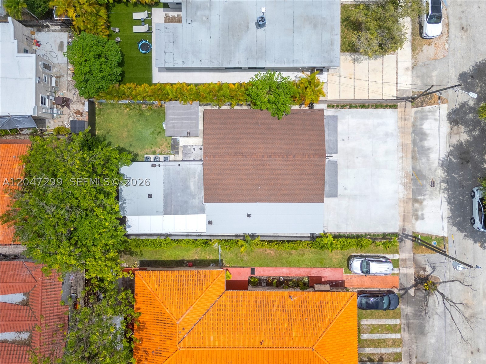 SOUTH BAY ESTATES - Residential Lease