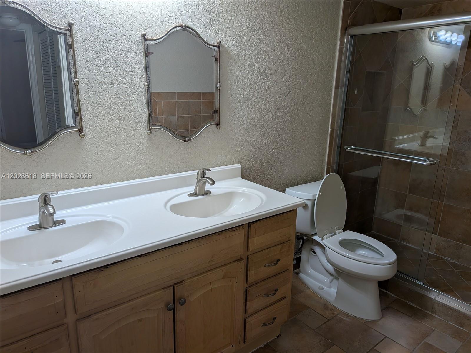 ISLES AT LAGO MAR CONDO - Residential Lease