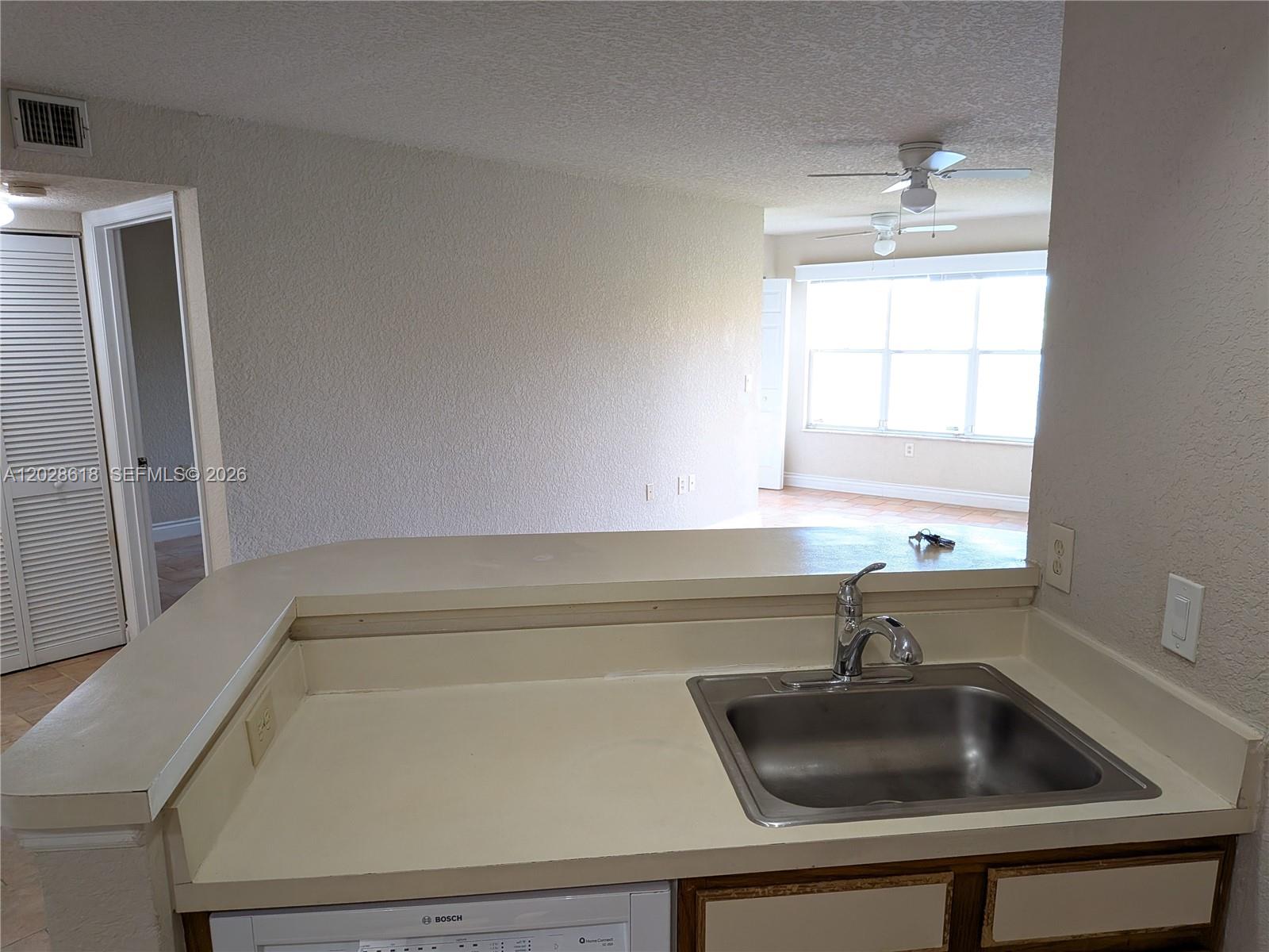 ISLES AT LAGO MAR CONDO - Residential Lease