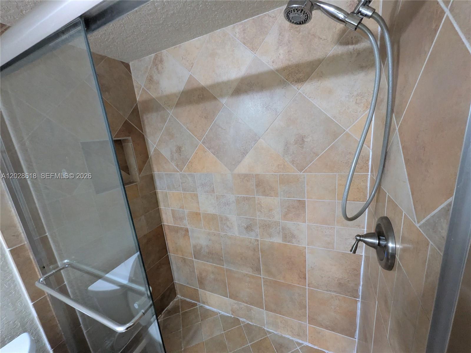 ISLES AT LAGO MAR CONDO - Residential Lease