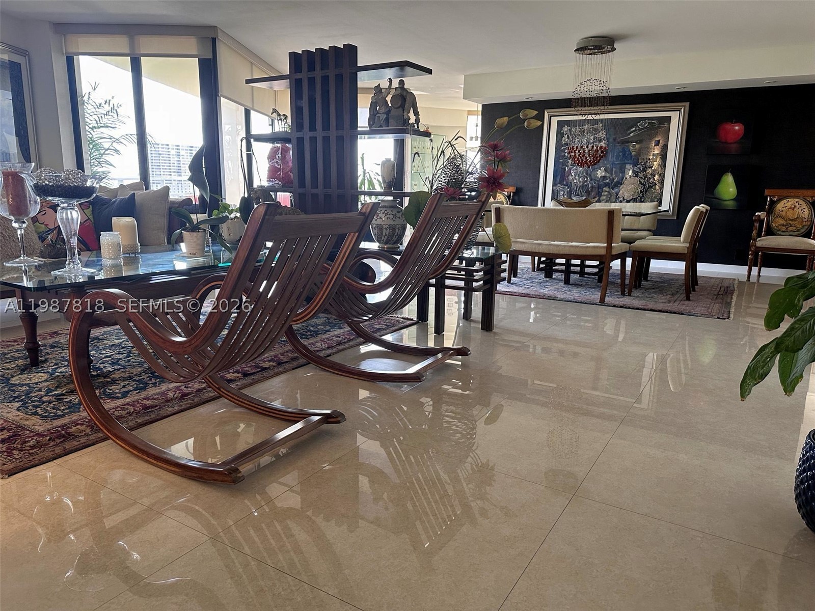 TOWERS OF QUAYSIDE CONDO - Residential
