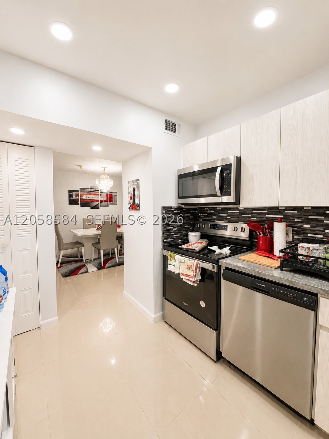 SUNRISE POINT CONDO BLDG - Residential