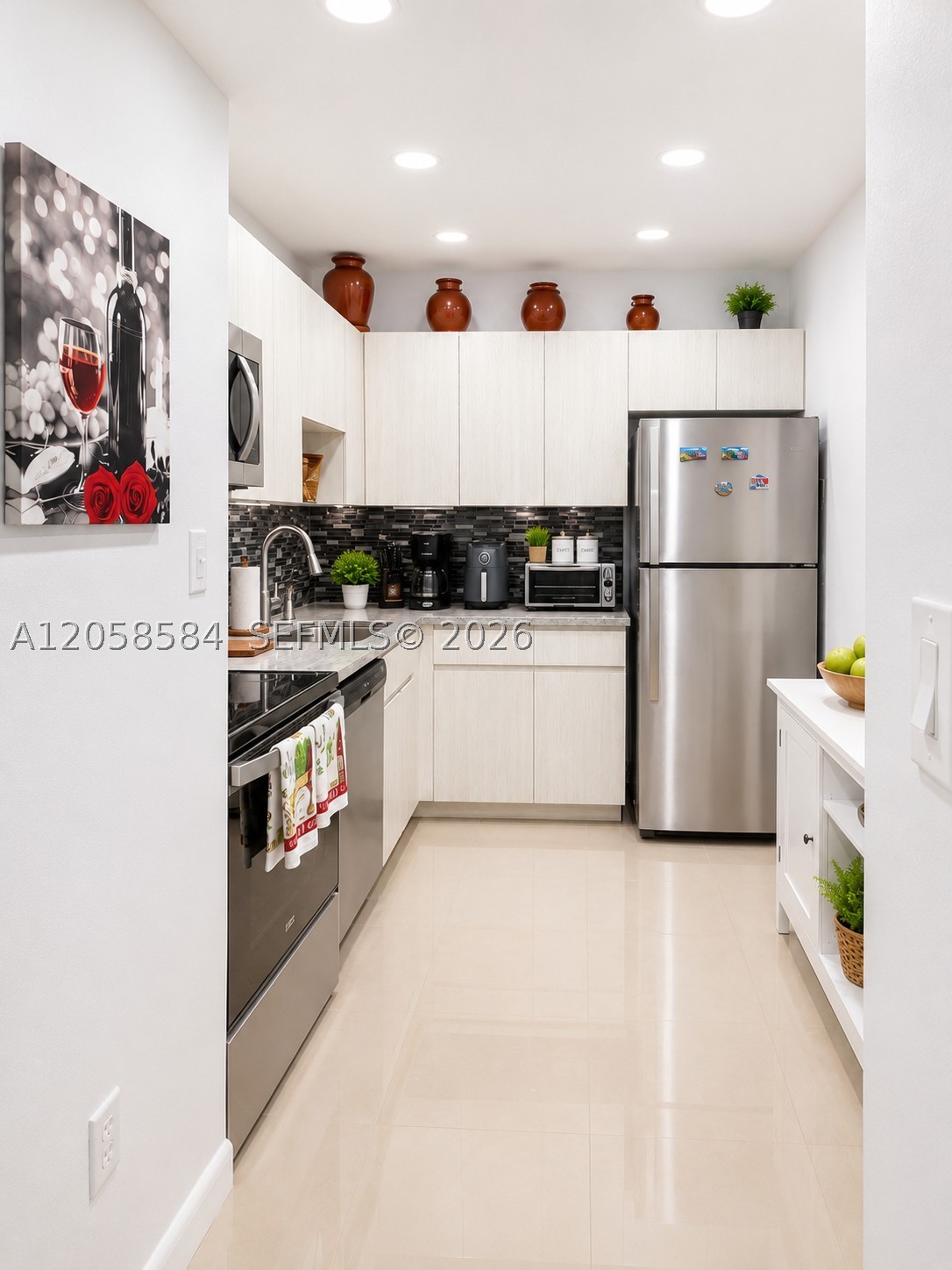 SUNRISE POINT CONDO BLDG - Residential