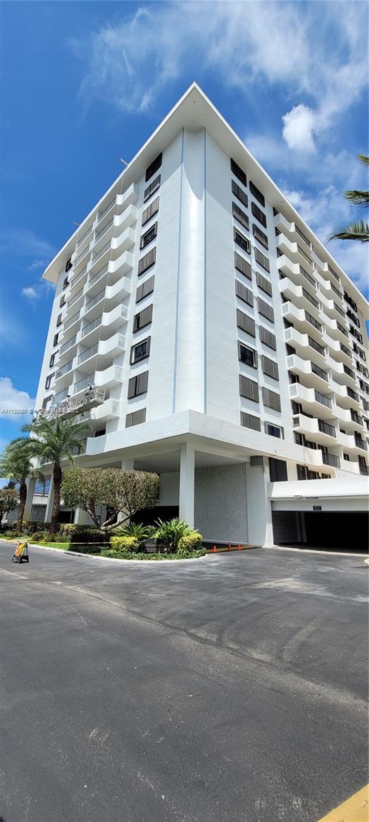 OLD PORT COVE - Residential