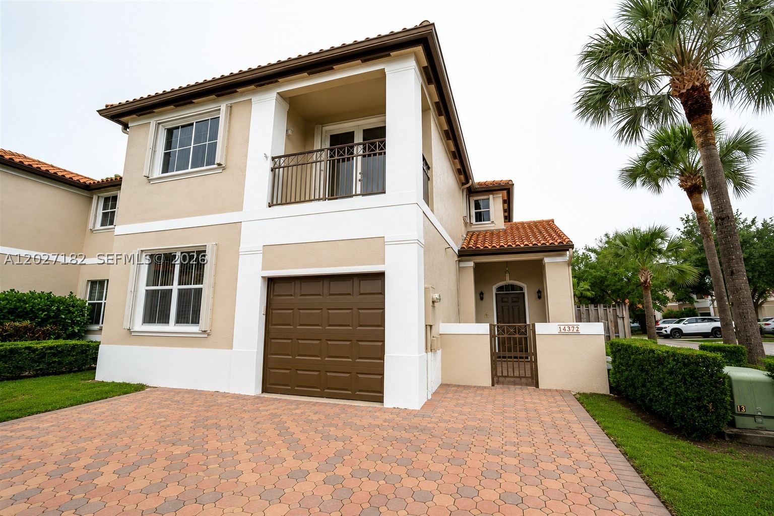 ANCHORAGE AT MIAMI LAKES - Residential