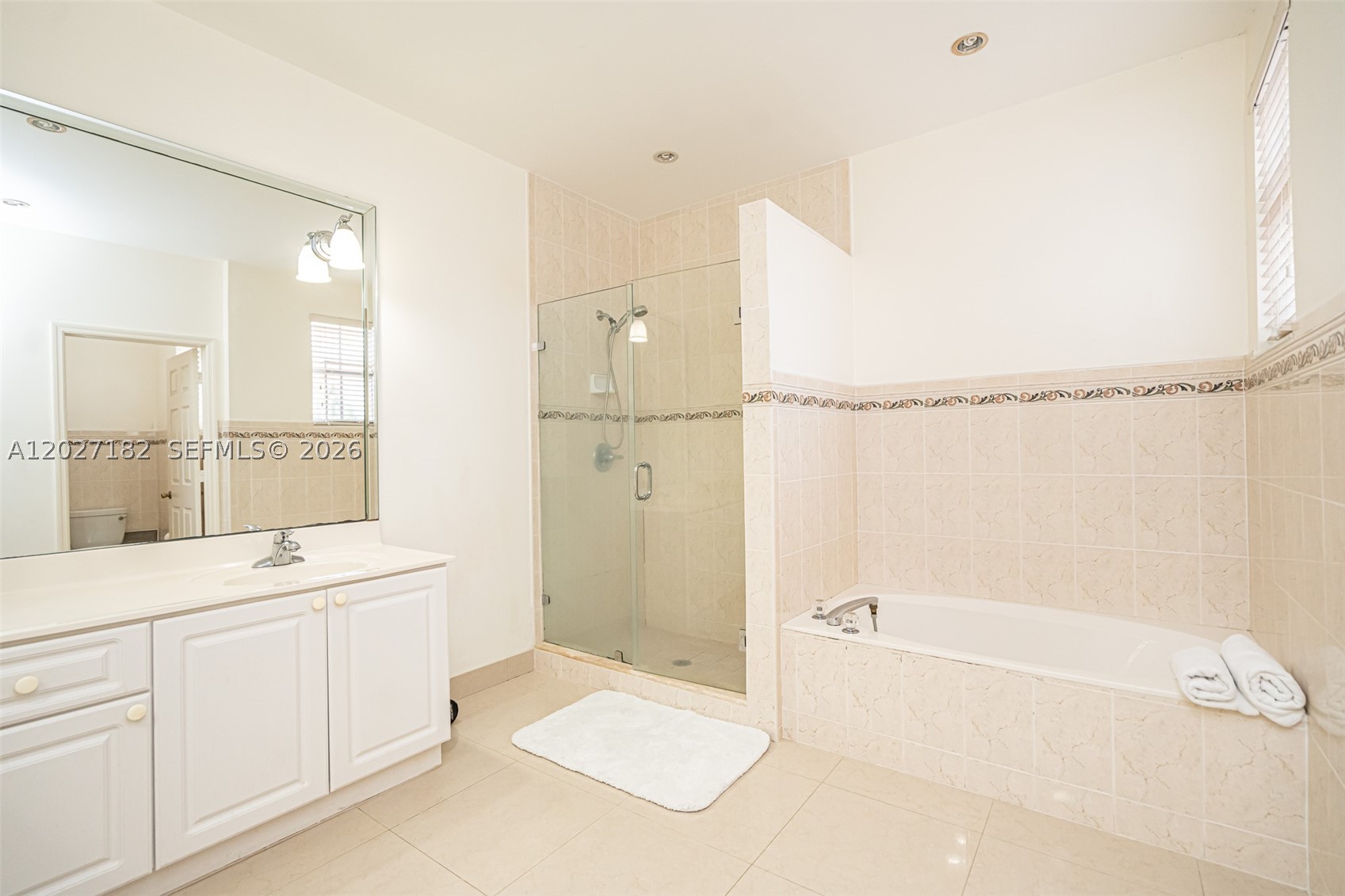 ANCHORAGE AT MIAMI LAKES - Residential