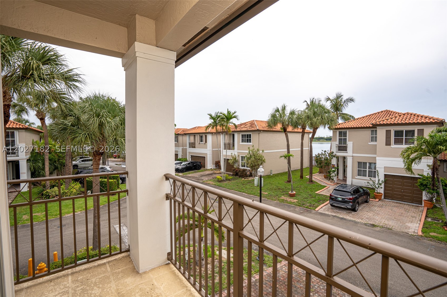 ANCHORAGE AT MIAMI LAKES - Residential