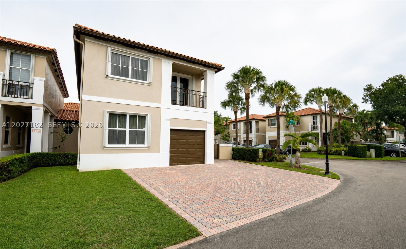 ANCHORAGE AT MIAMI LAKES - Residential