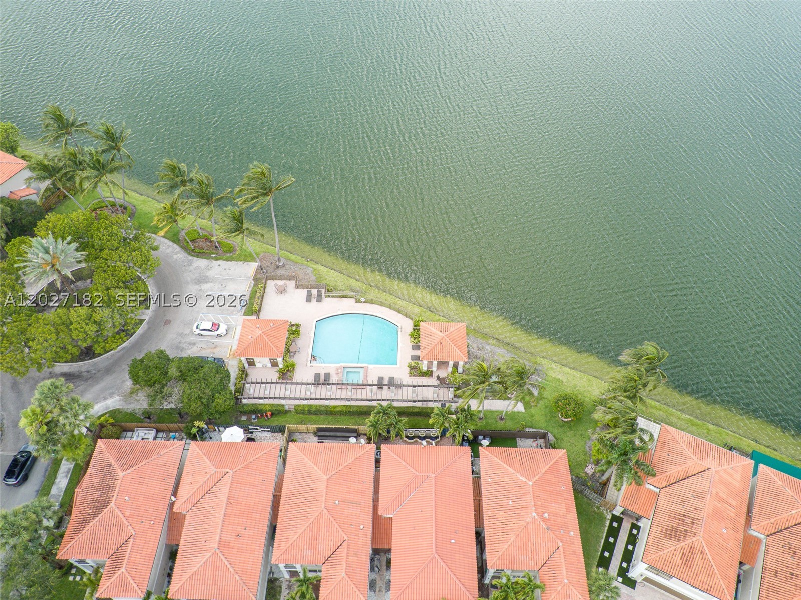 ANCHORAGE AT MIAMI LAKES - Residential