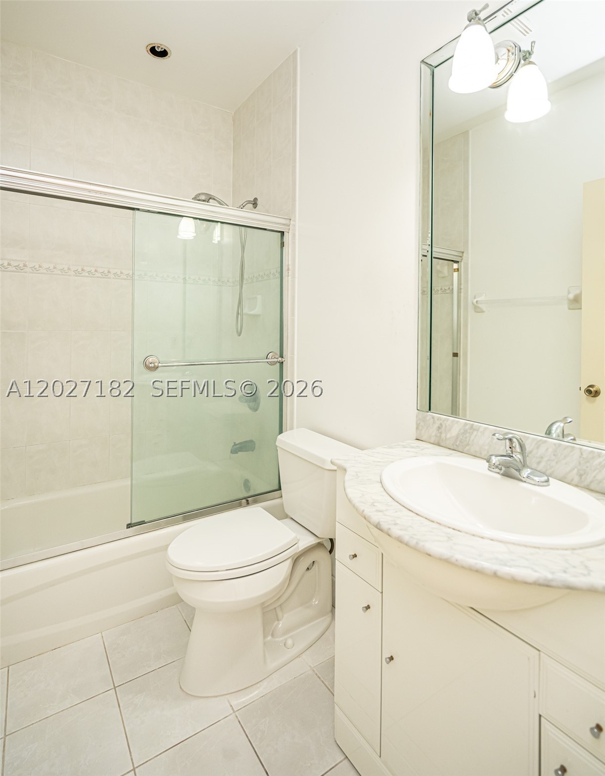 ANCHORAGE AT MIAMI LAKES - Residential