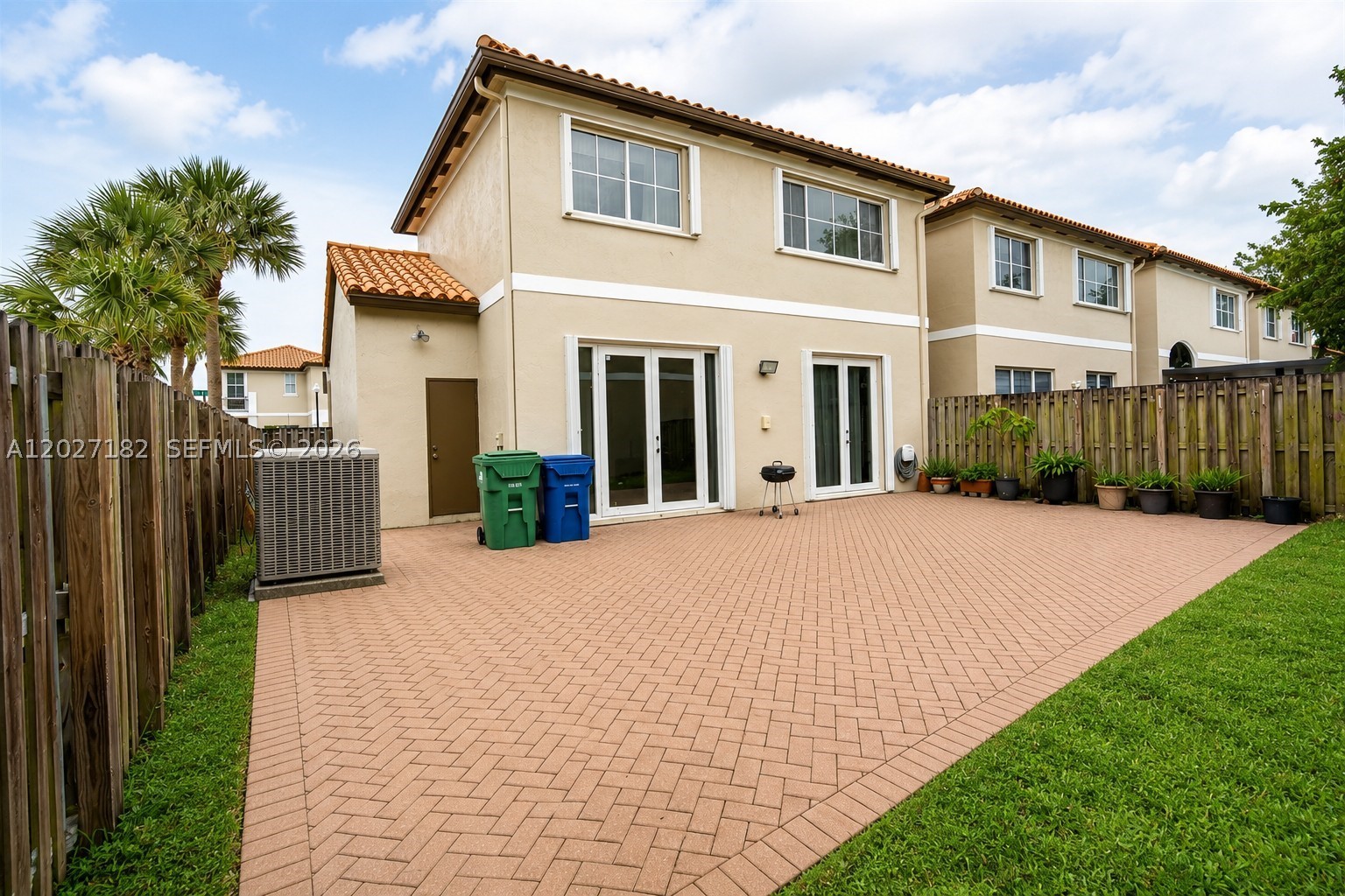 ANCHORAGE AT MIAMI LAKES - Residential
