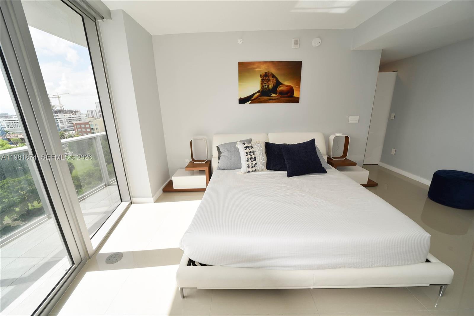 ARIA ON THE BAY CONDO - Residential
