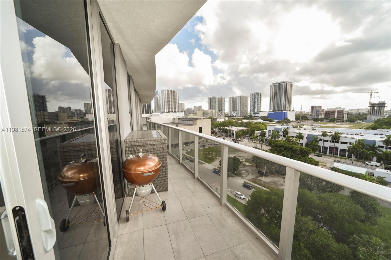 ARIA ON THE BAY CONDO - Residential