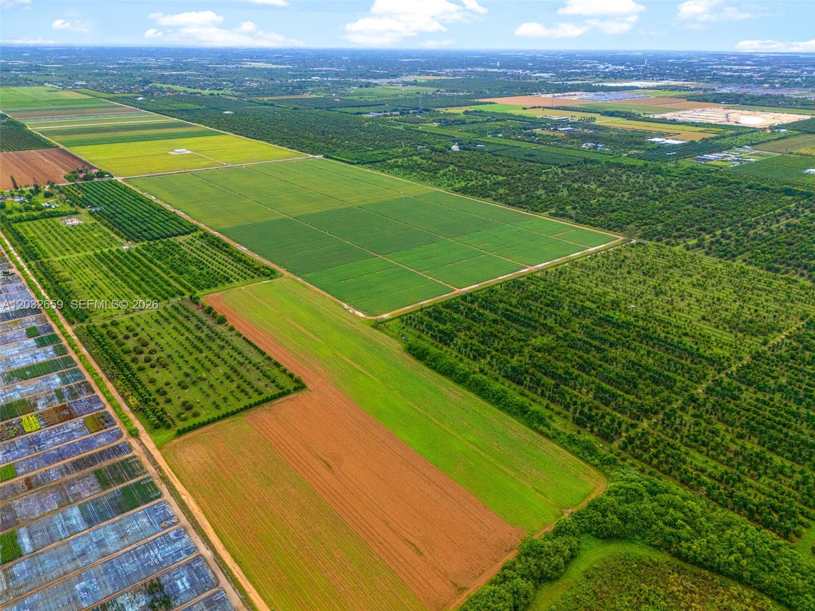 ORANGEDALE PARK - Land