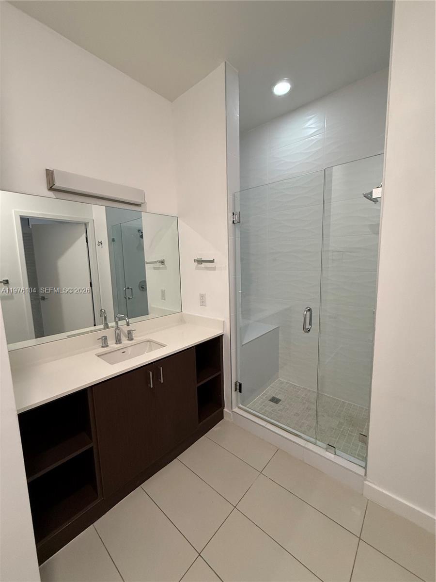 GRAND BAY COMMONS SOUTH - Residential