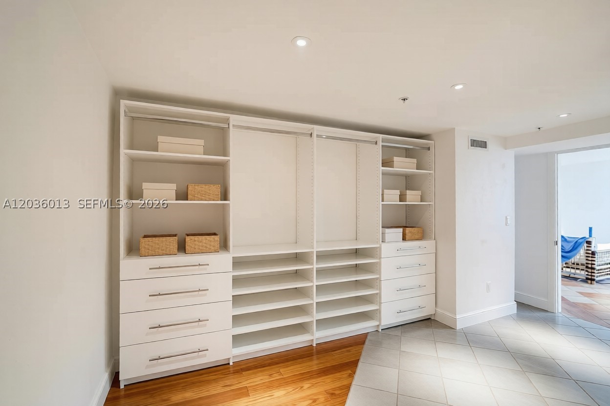 CRYSTAL TOWER INC CONDO - Residential Lease