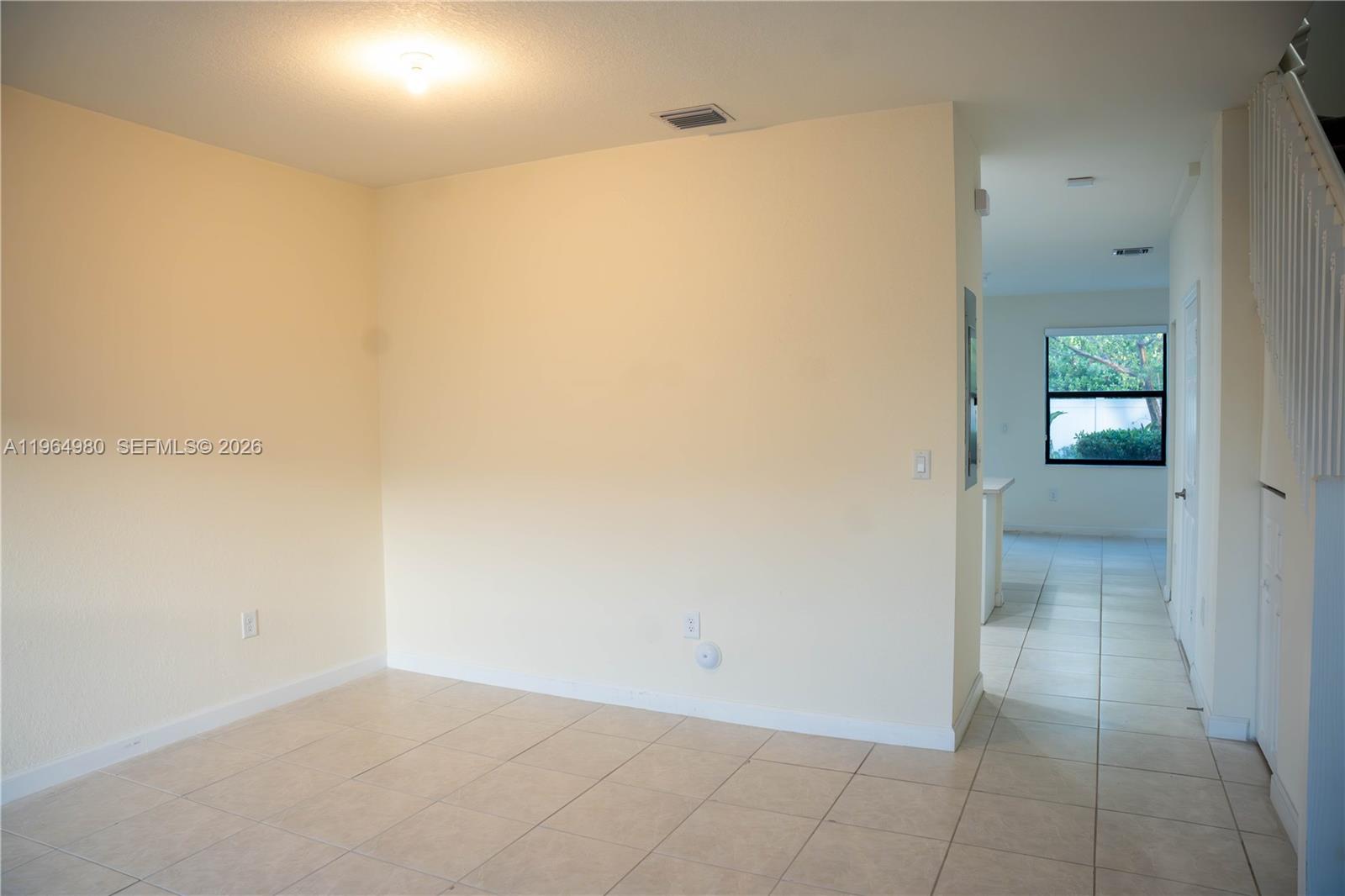 AQUABELLA NORTH REPLAT - Residential Lease