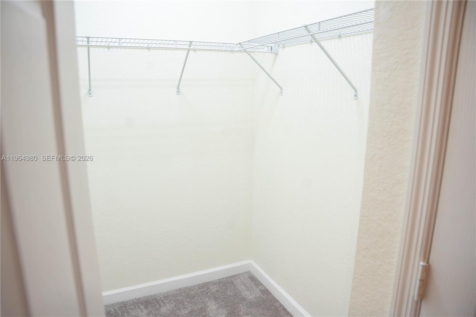 AQUABELLA NORTH REPLAT - Residential Lease