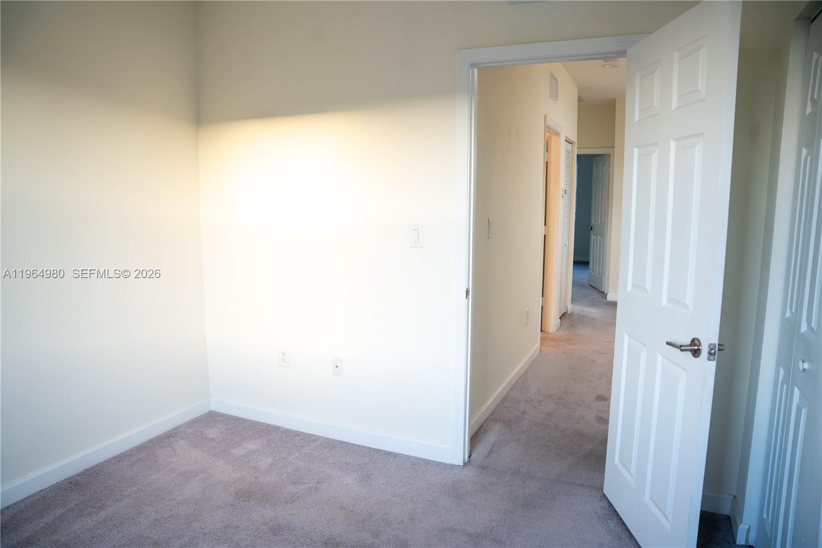 AQUABELLA NORTH REPLAT - Residential Lease
