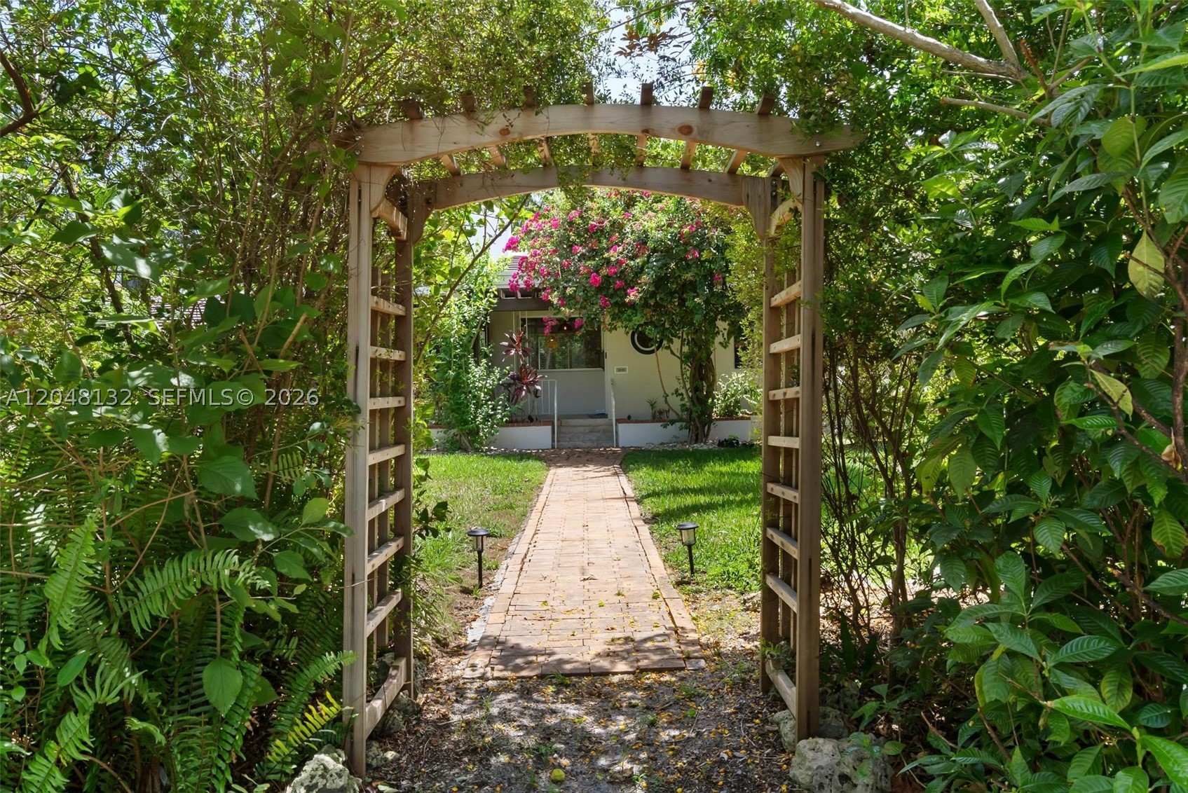 ¤GRIFFING BISCAYNE PARK ES - Residential