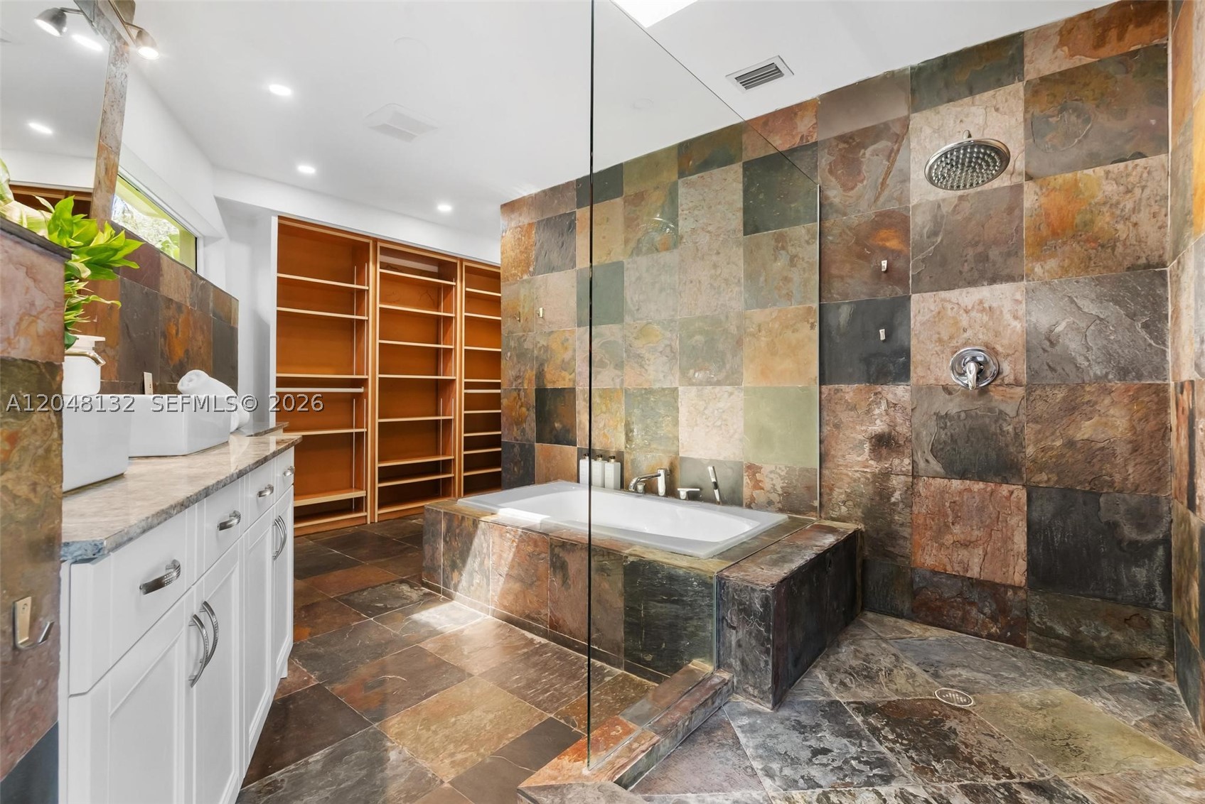 ¤GRIFFING BISCAYNE PARK ES - Residential