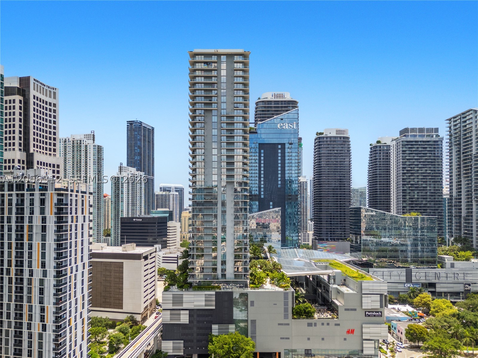 REACH CONDO - Residential