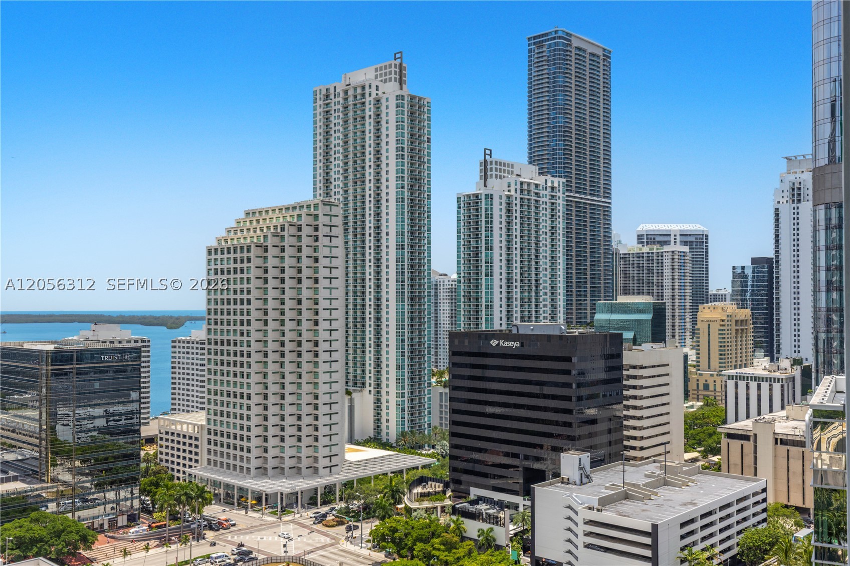 REACH CONDO - Residential