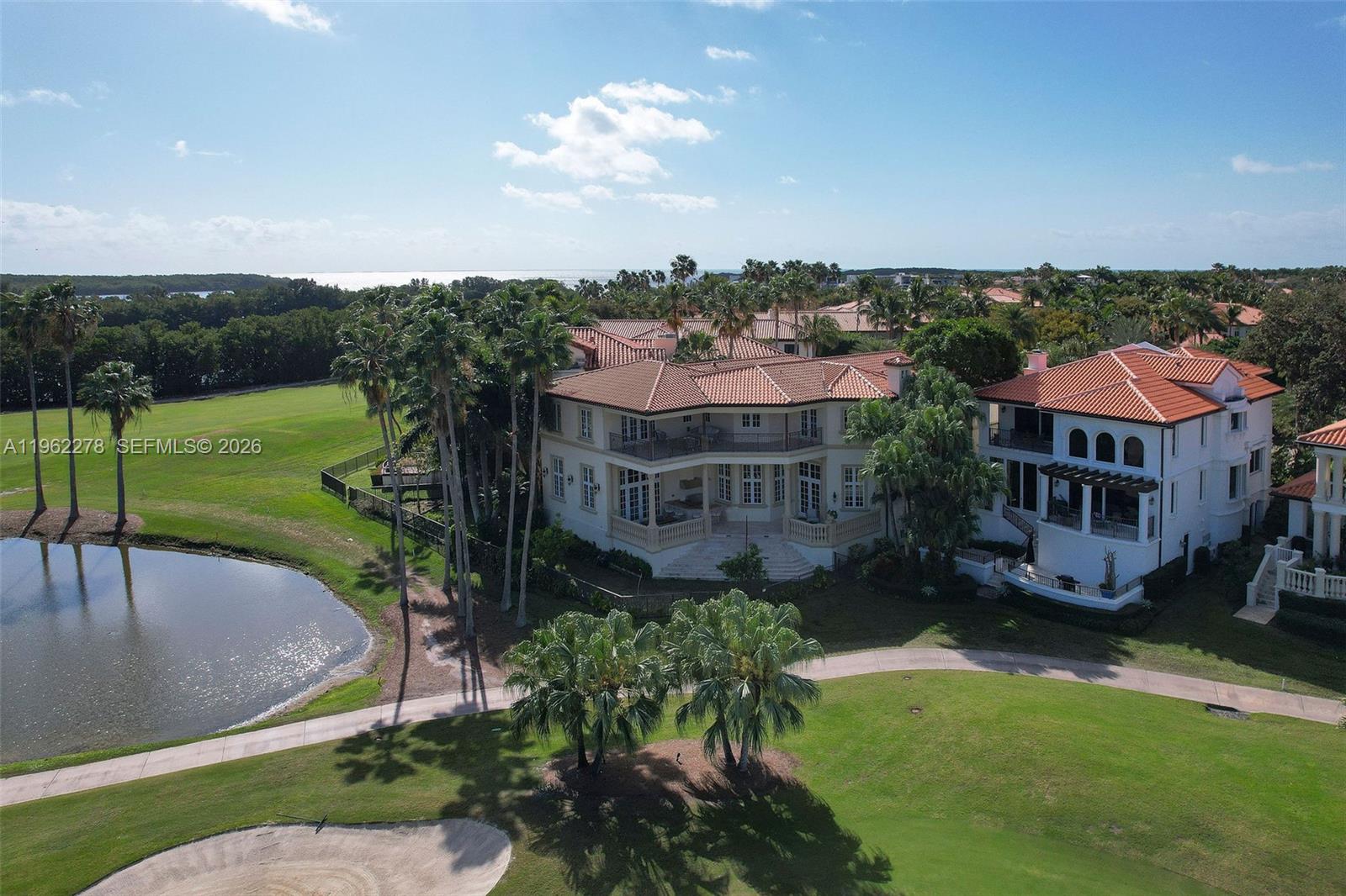 DEERING BAY VILLAS - Residential