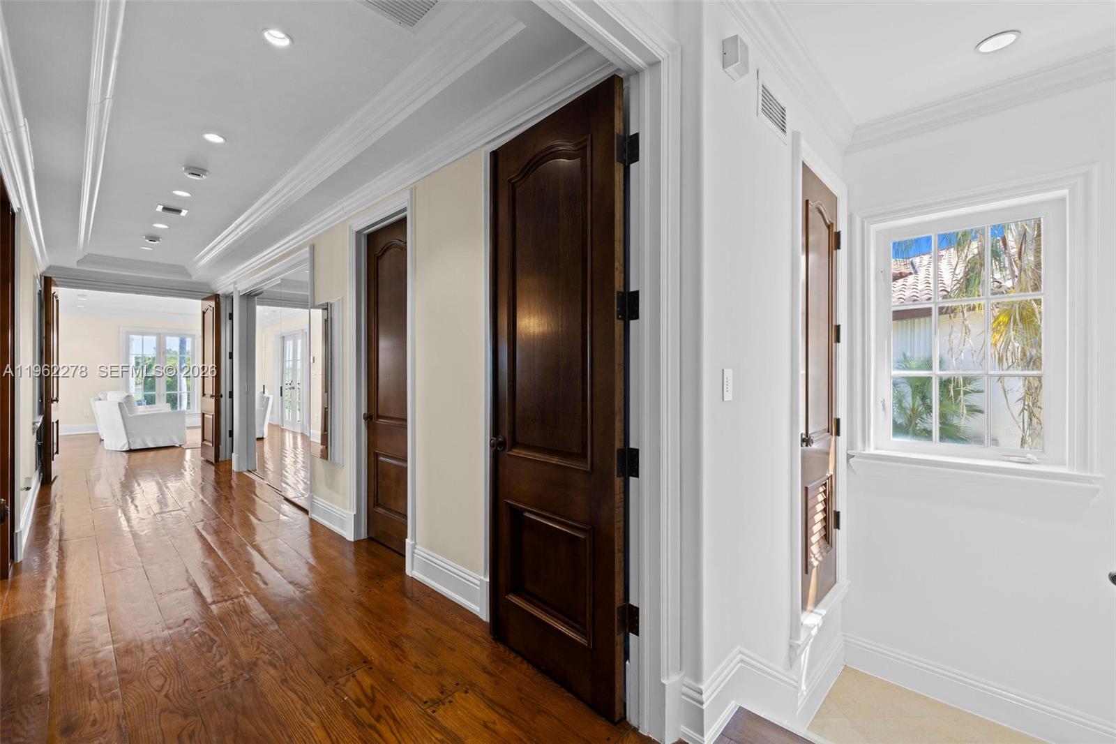 DEERING BAY VILLAS - Residential