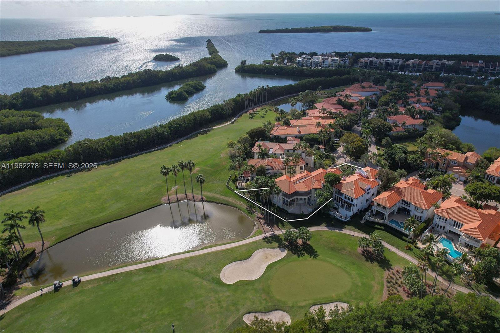 DEERING BAY VILLAS - Residential