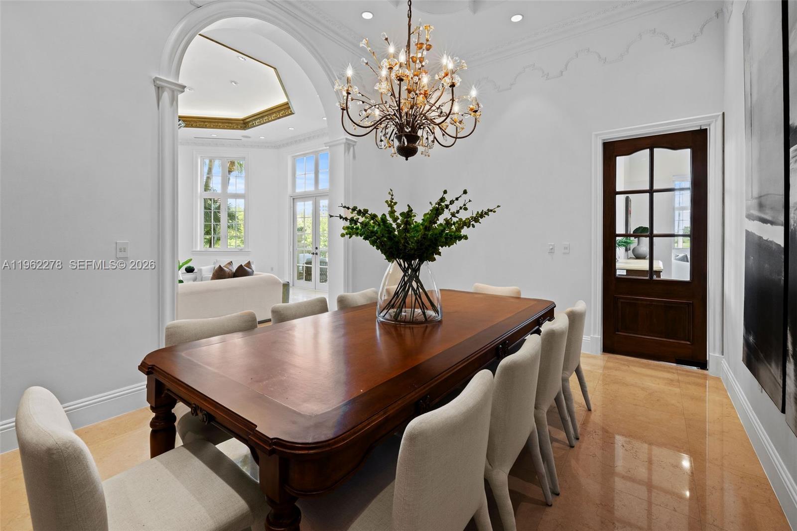 DEERING BAY VILLAS - Residential