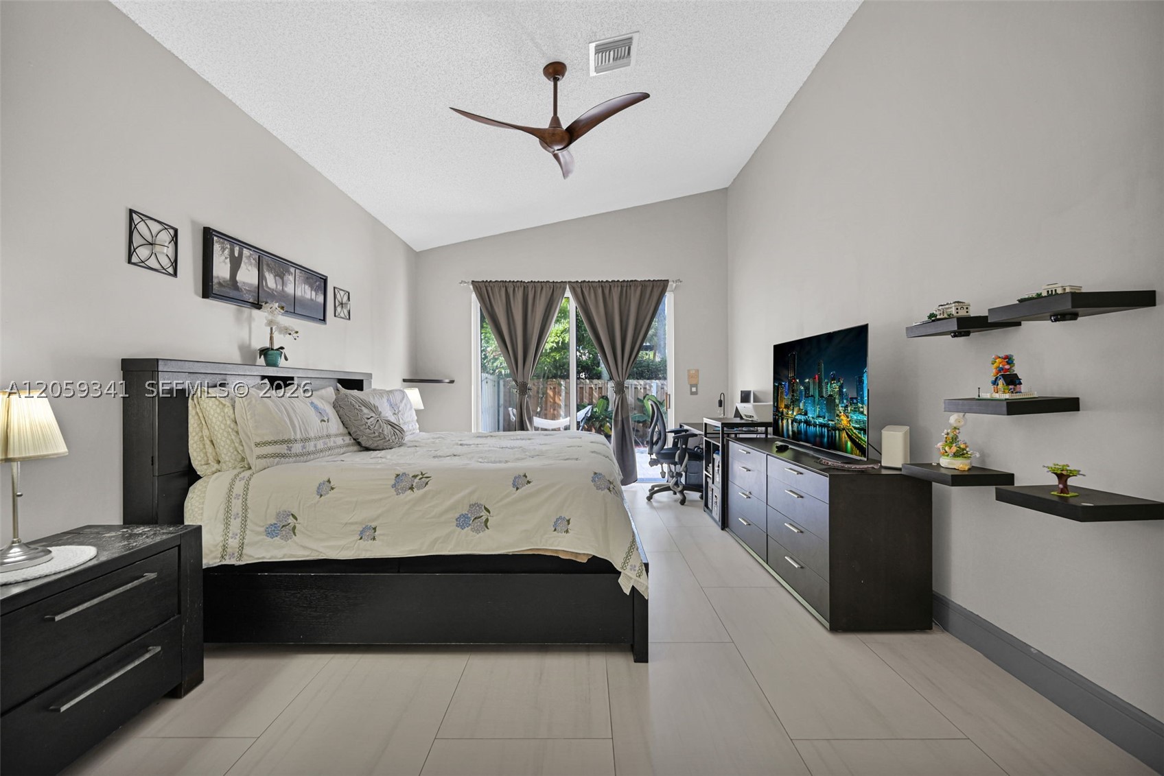 TOWNGATE - Residential